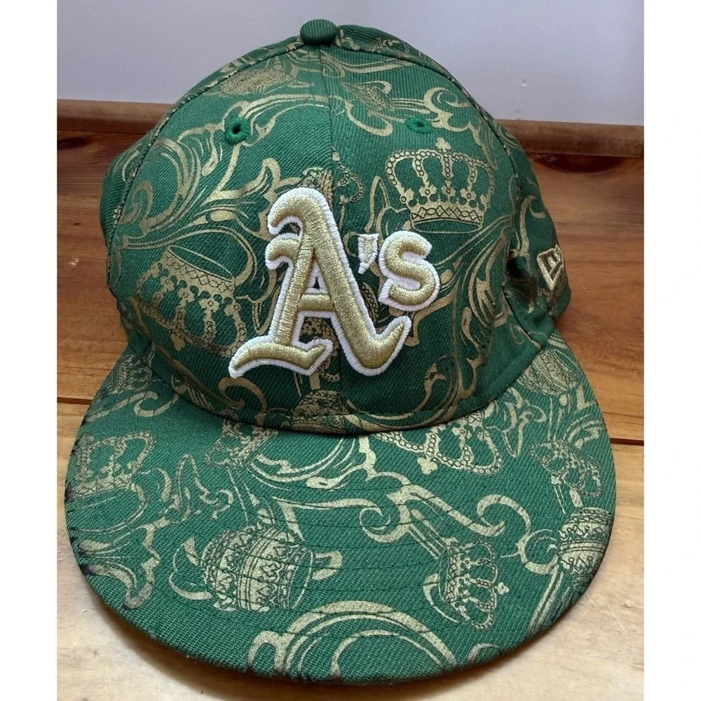 Rare New Era 59FIFTY Oakland A's Gold Foil Crown Print Fitted Hat 7 3/8 Y2K